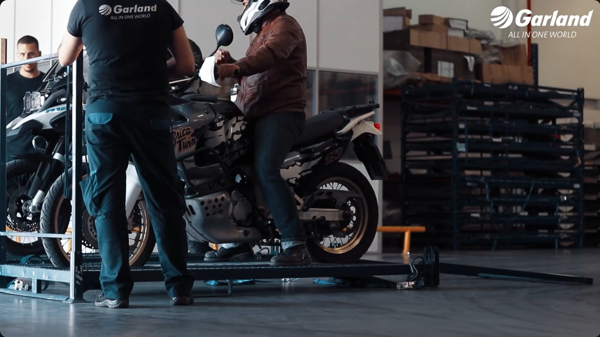 Screenshot 2025-09-25 at 17-30-13 A VIAGEM DE UMA VIDA PODE SER TÃO SIMPLES COMO TRAÇAR UMA ROTA - YouTube